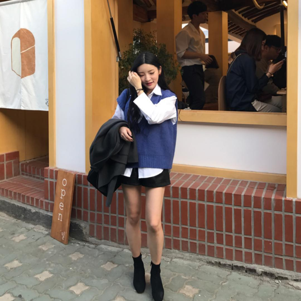 Mẹo phối áo len gile theo style Hàn Quốc cho những ngày đầu đông  Văn  Phòng Xanh