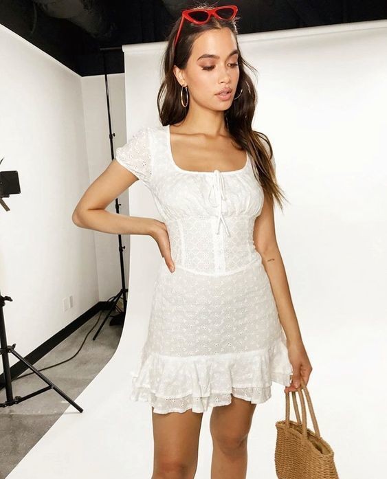 trang phục váy trắng 4